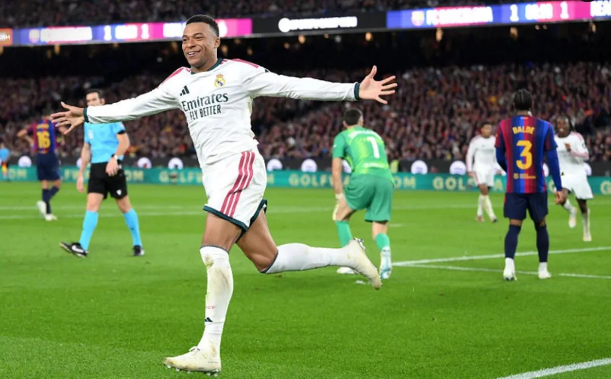 Real Madrid vence o Barcelona com brilho de Mbappé e defesas de Lunin