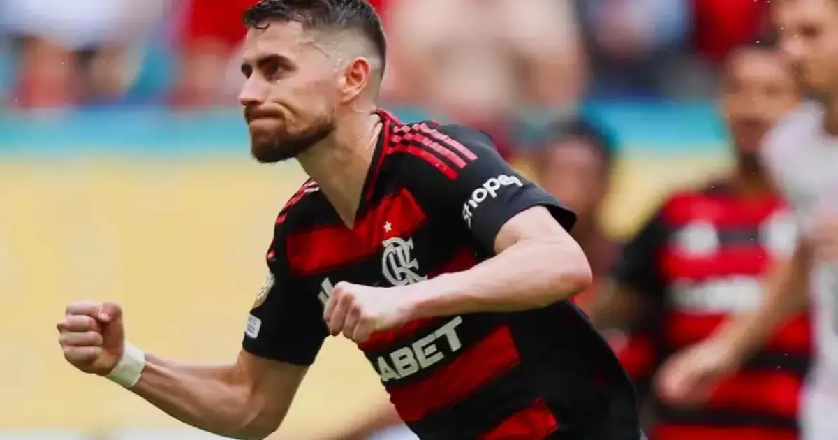 Flamengo se manifesta sobre suposto caso de doping do volante Jorginho