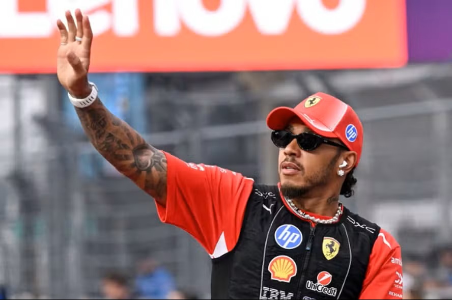 Hamilton passa mal após GP de Singapura e é liberado de entrevistas