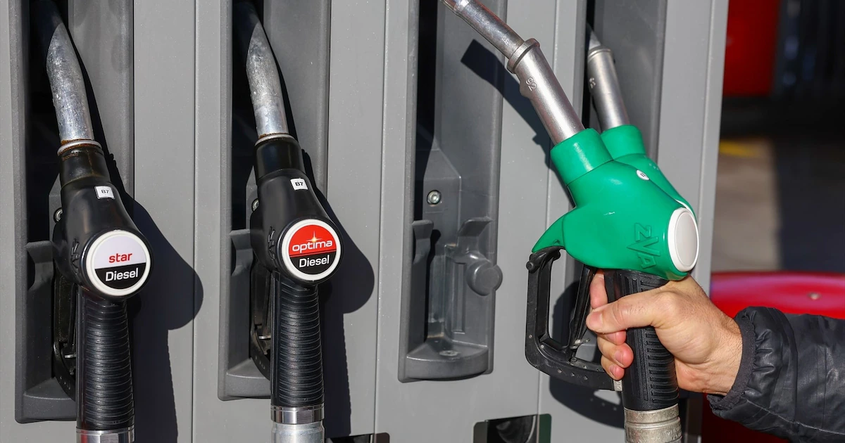 Governo federal prorroga subvenção de R$ 2,12 por litro de diesel