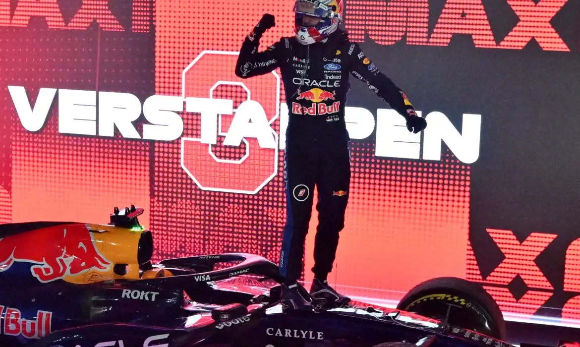 Verstappen vence GP de Singapura e Audi altera tabela de pilotos