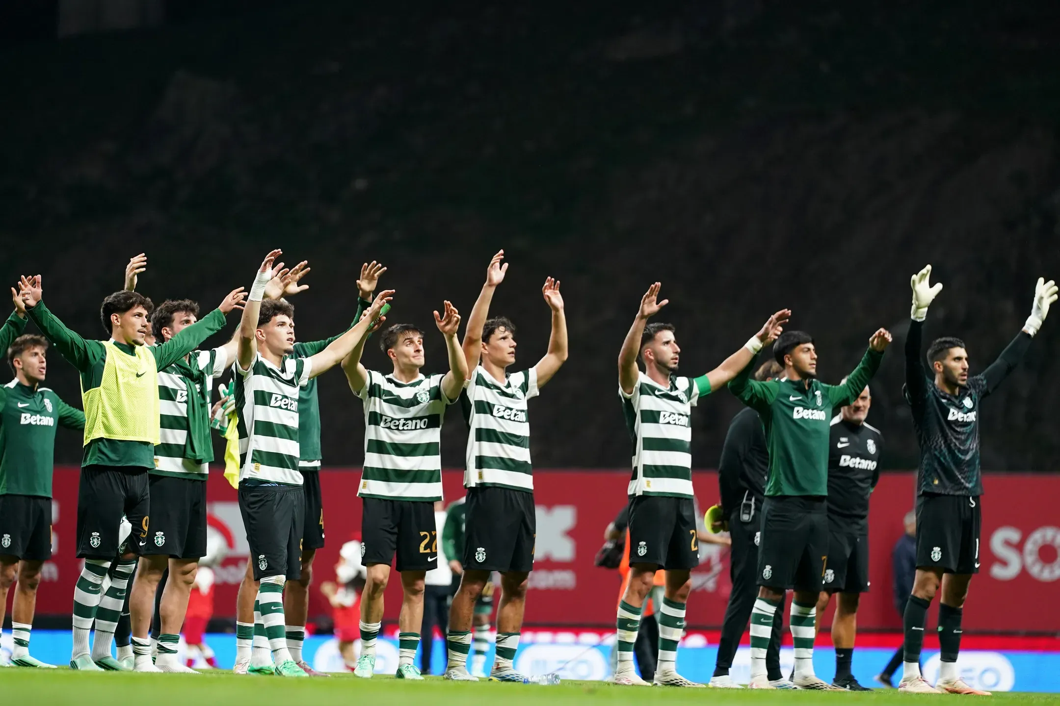 Sporting lidera a Liga dos Campeões após vitória sobre o Lens