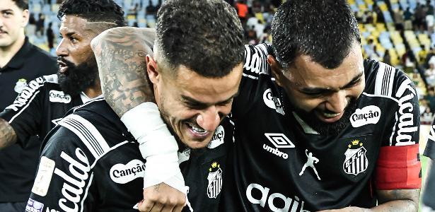 Coutinho marca seu primeiro gol pelo Santos na vitória sobre o Fluminense