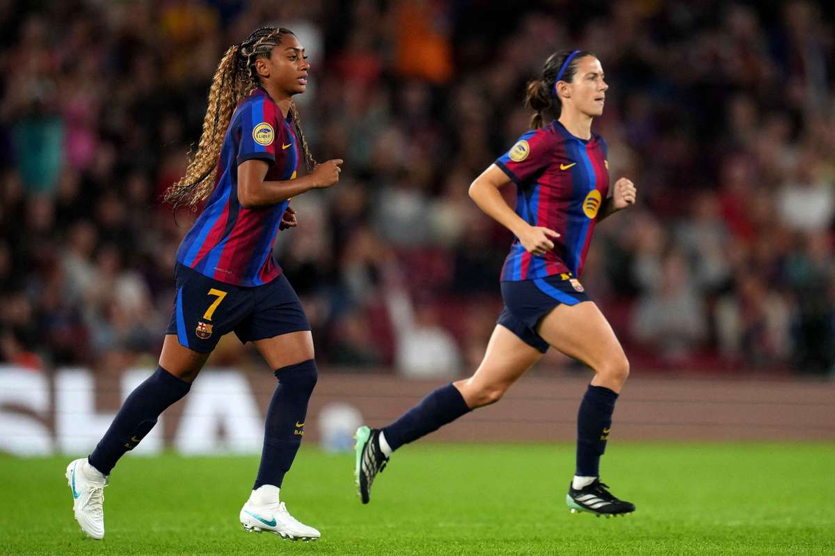 Barcelona goleia a Roma por 6 a 0 e assume liderança na Champions League