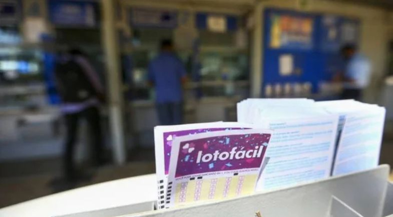 Quatro apostas dividem prêmio principal da Lotofácil 3812