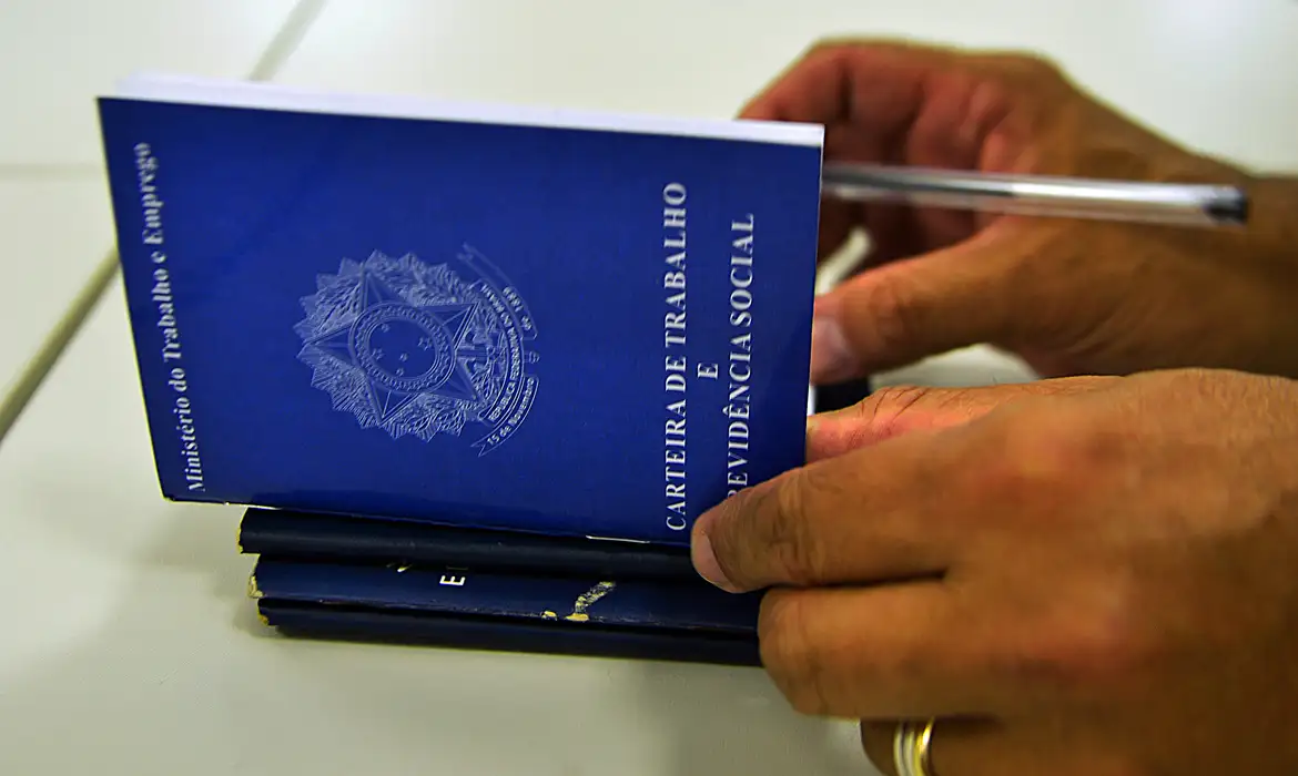 Ministério do Trabalho inicia pagamento de lote complementar do abono