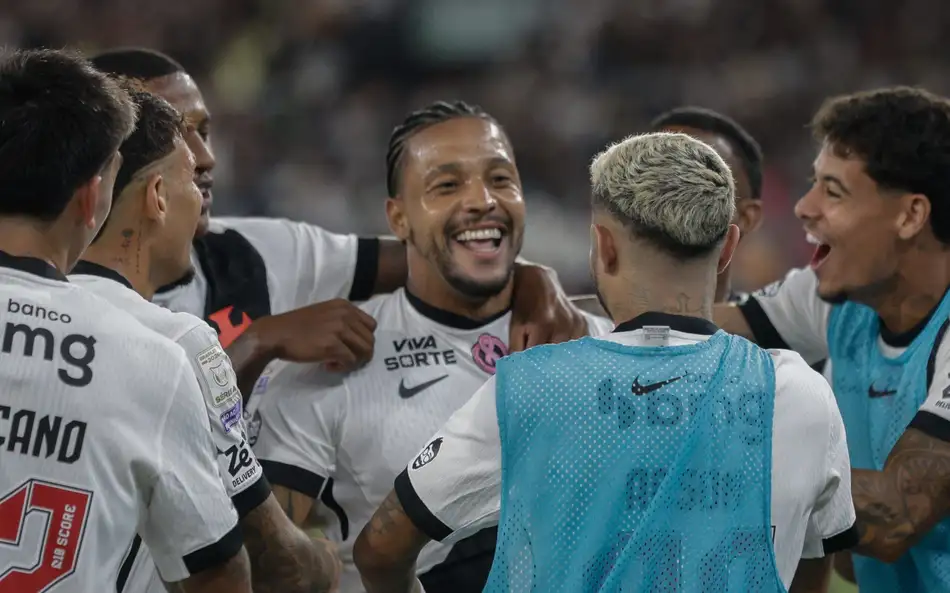 Vasco vence o Botafogo por 2 a 1 e se afasta do Z-4