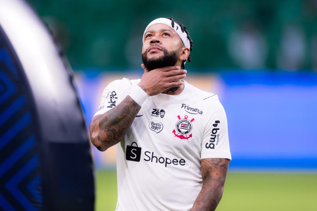 Memphis Depay vive pior temporada da carreira e enfrenta pressão no Corinthians