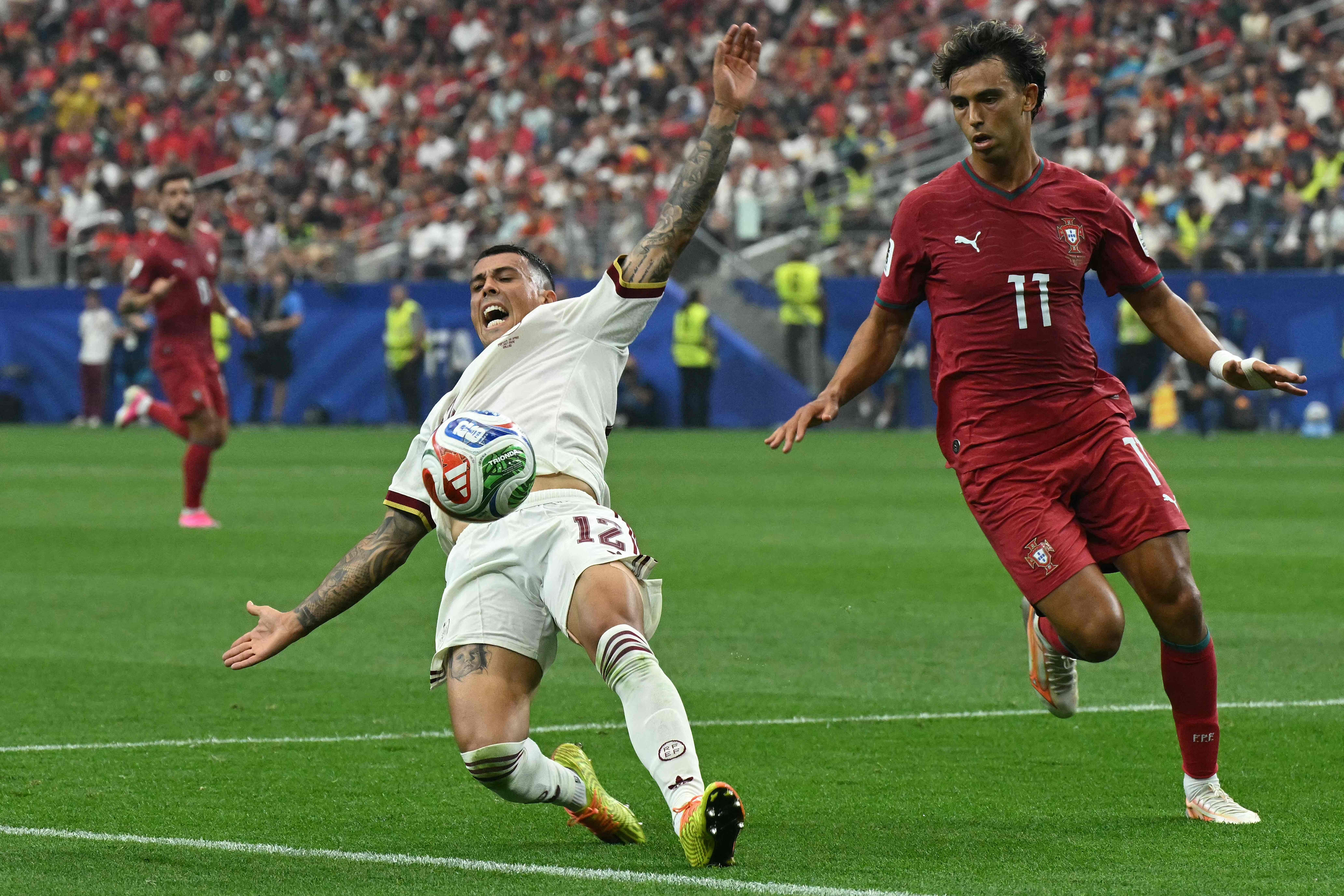 João Félix negocia saída do Al Nassr e mira retorno ao futebol europeu