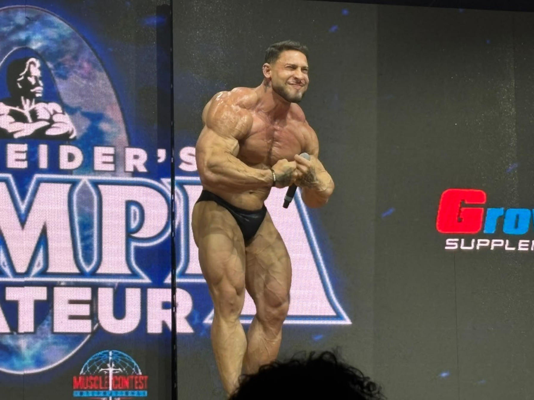 Ramon Dino faz apresentação especial em São Paulo após o Mr. Olympia