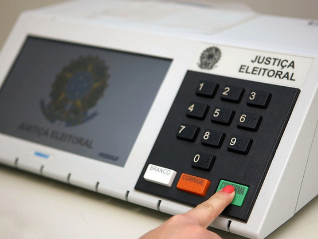 Eleitores buscam certificado de votação e regularização após o pleito