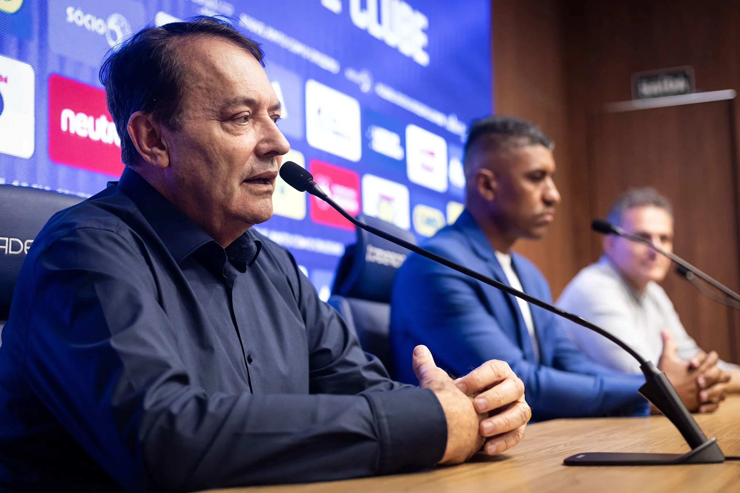 Dono do Cruzeiro faz desabafo contra críticas e ingratidão no futebol