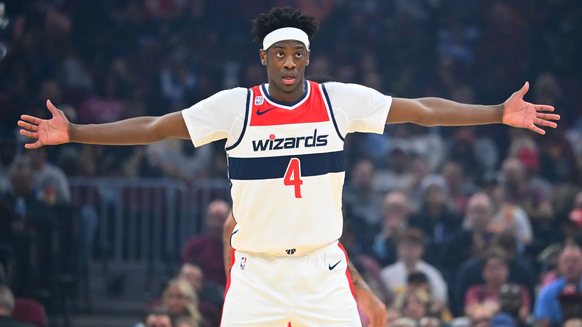 Cavaliers vencem Wizards por 121 a 111 na estreia de AJ Dybantsa
