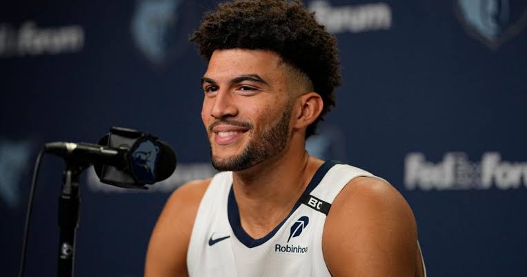 Cameron Boozer comanda virada dos Grizzlies sobre os Warriors
