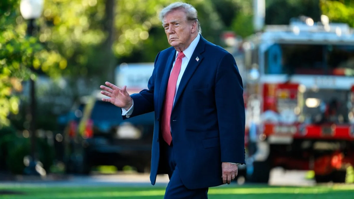 Trump vota antecipadamente nas midterms e volta a alegar fraudes