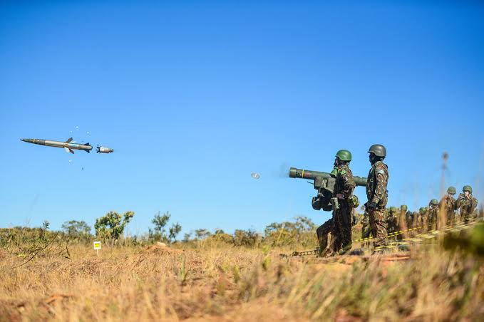 Exército planeja sistema antiaéreo e negocia transferência de tecnologia