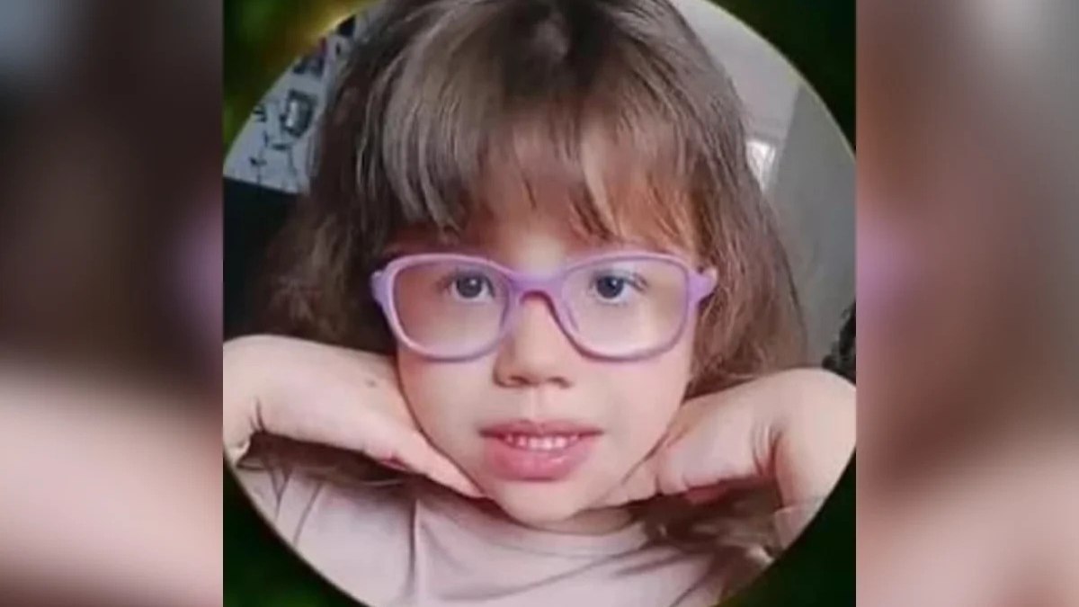 Menina de 3 anos morre após queda de trave de futebol no Paraná