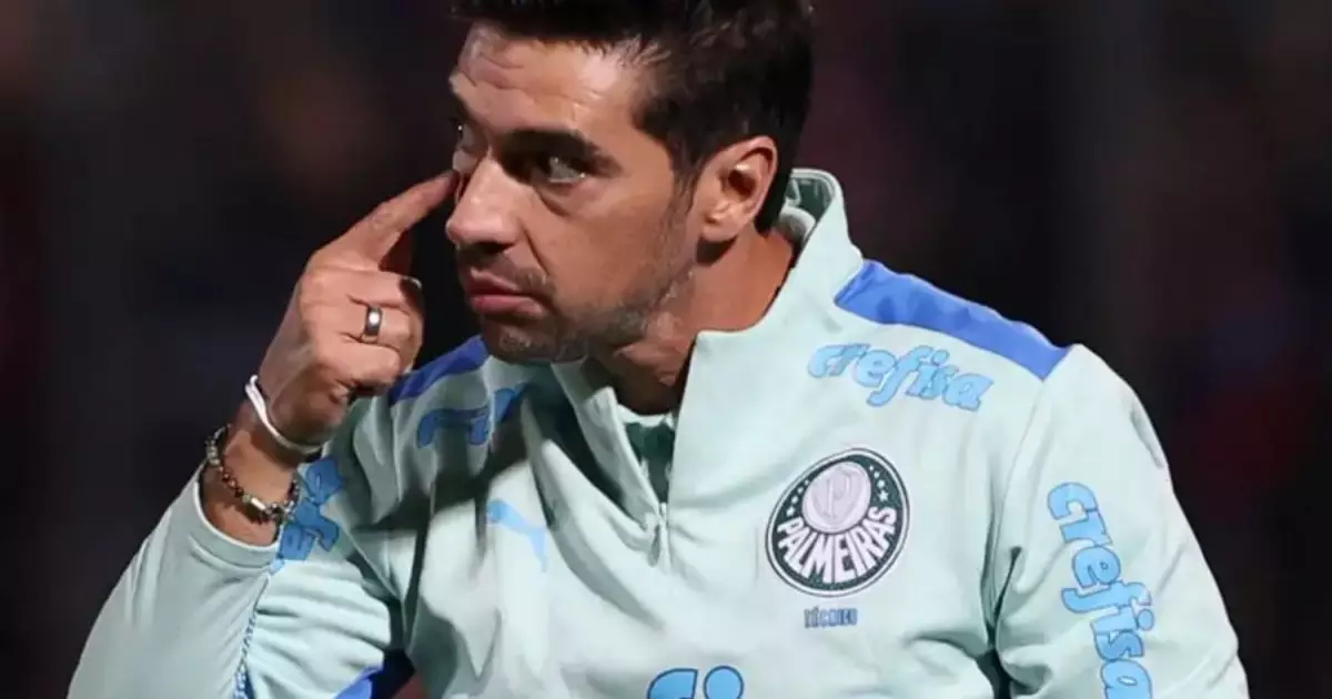 Palmeiras monitora mercado e avalia opções para o gol visando a temporada de 2027