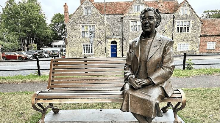 Exposição em Londres celebra o legado e a vida de Agatha Christie