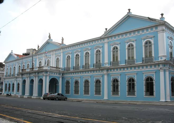 Prefeitura de Belém realiza mutirão de limpeza no Ver-o-Peso para o Círio