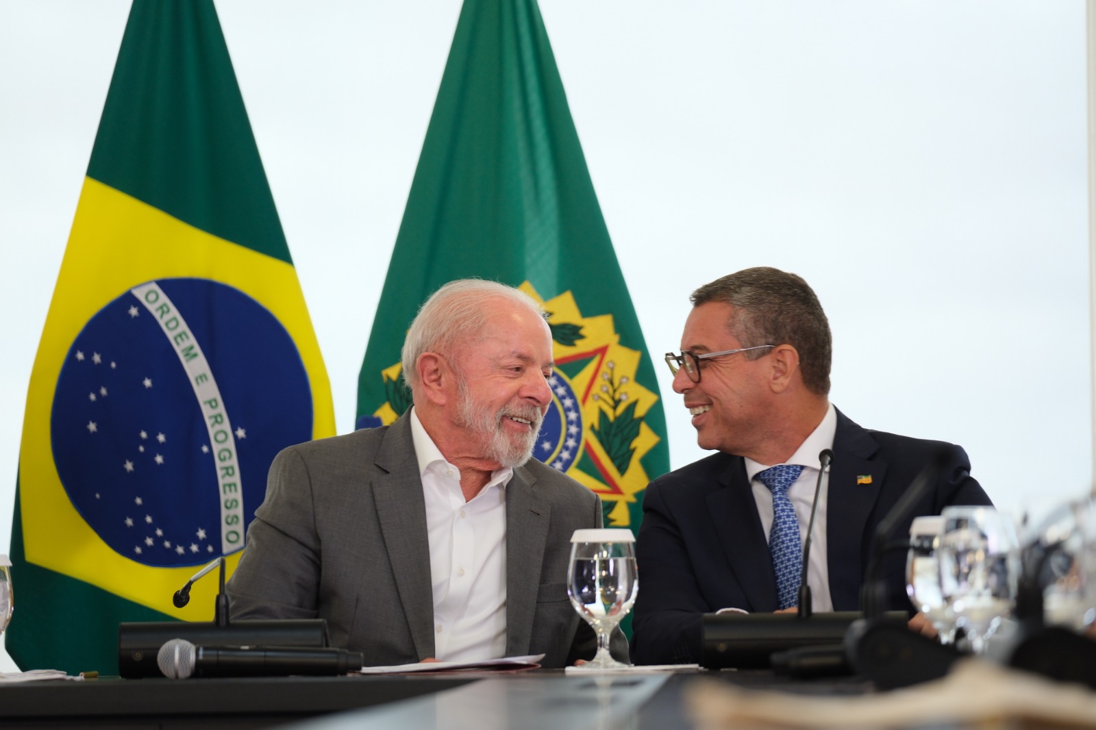 Mudança altera data de posse presidencial e de governadores a partir de 2027