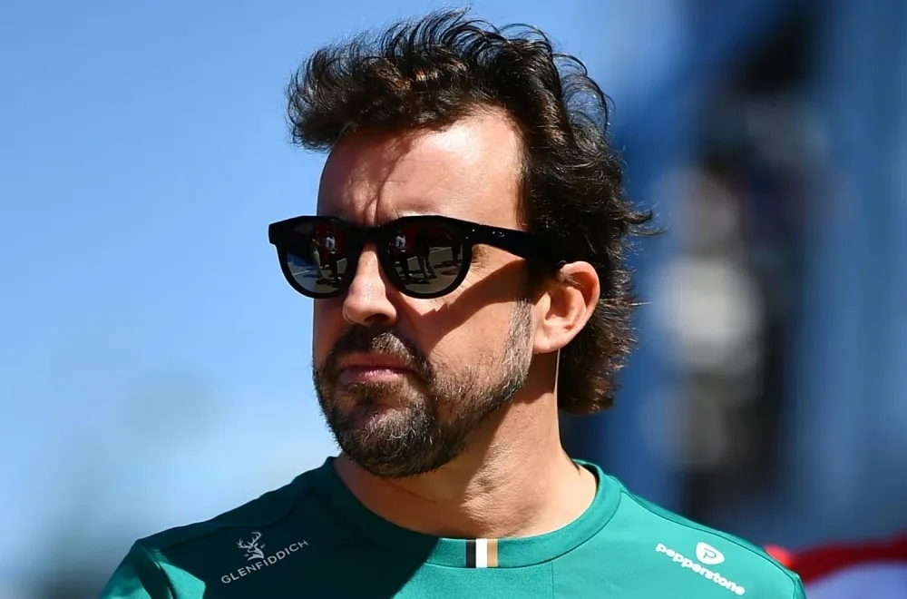 Fernando Alonso critica nível de pilotos no fundo do grid da Fórmula 1
