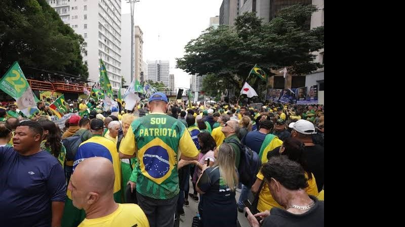 Atos políticos simultâneos mobilizam a capital paulista neste domingo